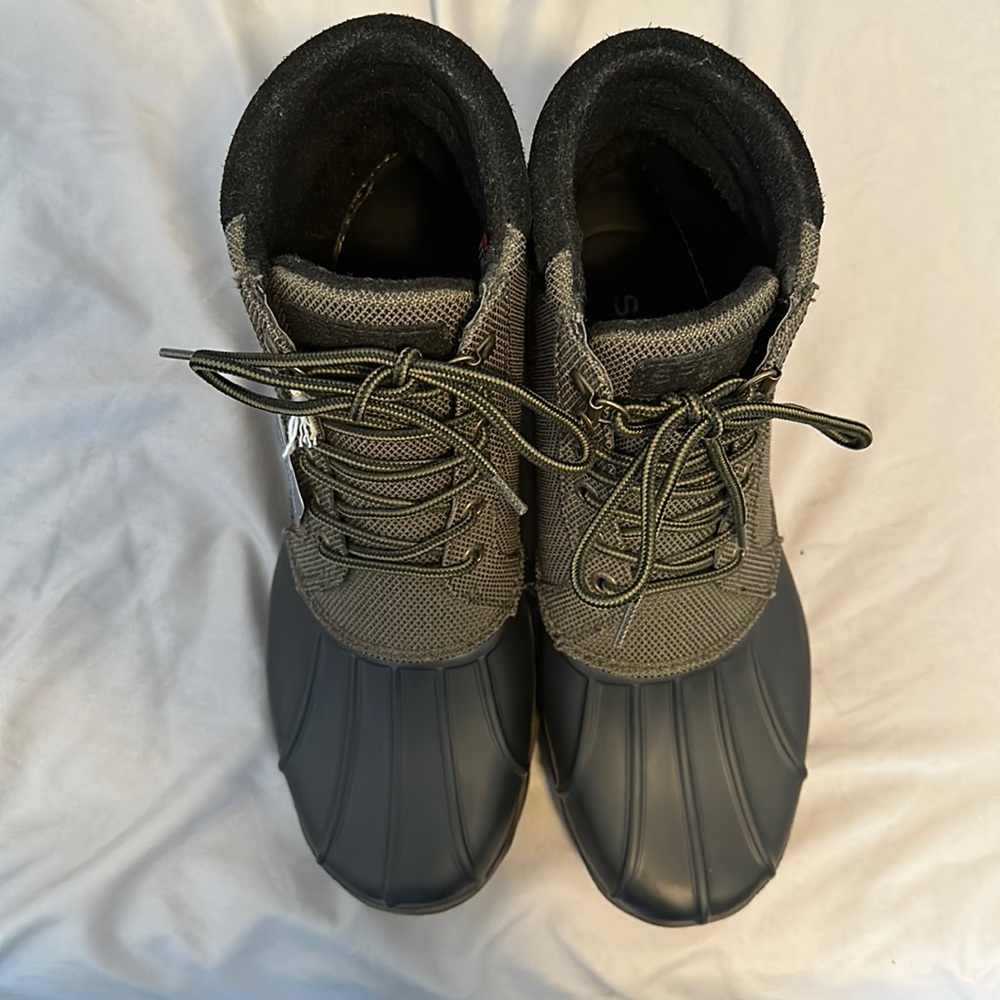 Sperry Men’s Thinsulate Boots, Size 8